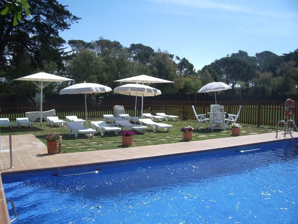 Studios Coll, Terrace & Pool Сант-Марти-д'Эмпуриес Экстерьер фото